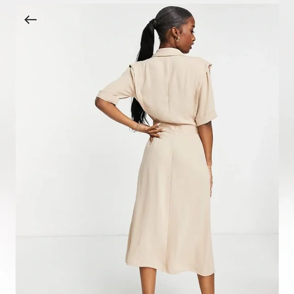 ASOS DESIGN- wrap tax midi dress with shoulder pads - Picture 3 of 6